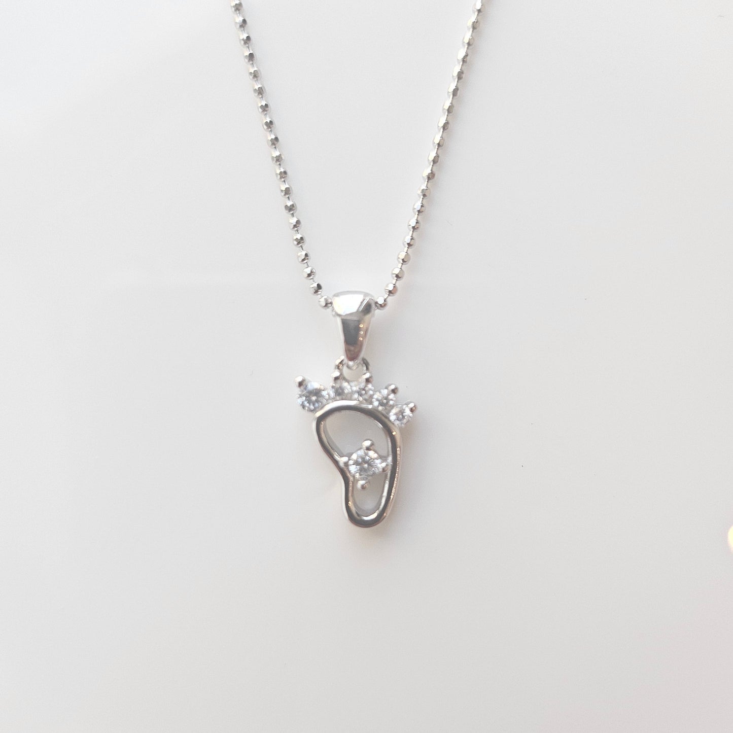 Toe Pendant